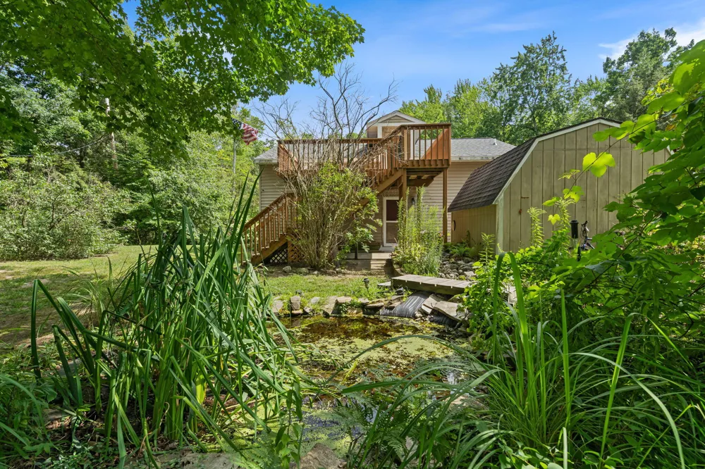 18145 148th Avenue Spring Lake, MI 49456