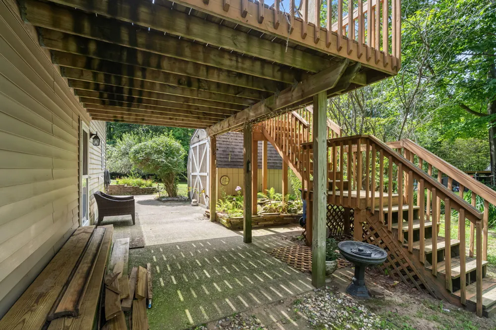 18145 148th Avenue Spring Lake, MI 49456