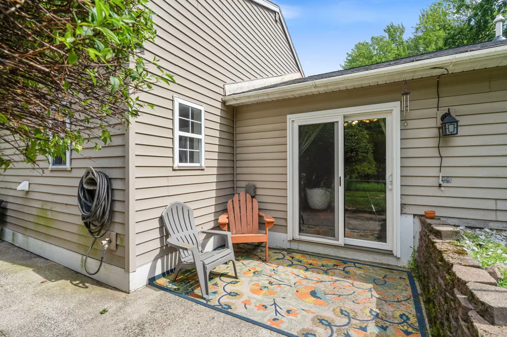 18145 148th Avenue Spring Lake, MI 49456