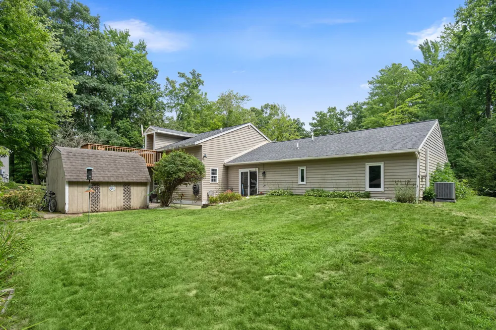 18145 148th Avenue Spring Lake, MI 49456
