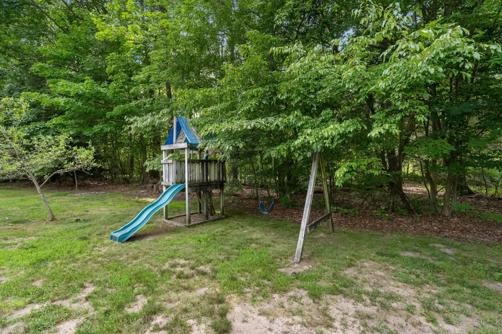 18145 148th Avenue Spring Lake, MI 49456