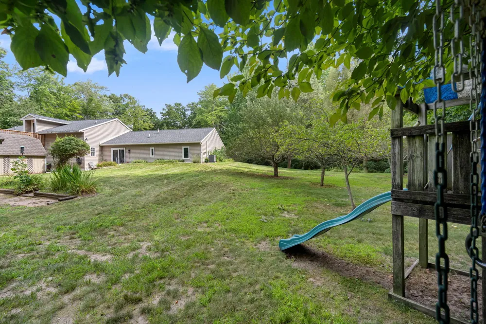 18145 148th Avenue Spring Lake, MI 49456