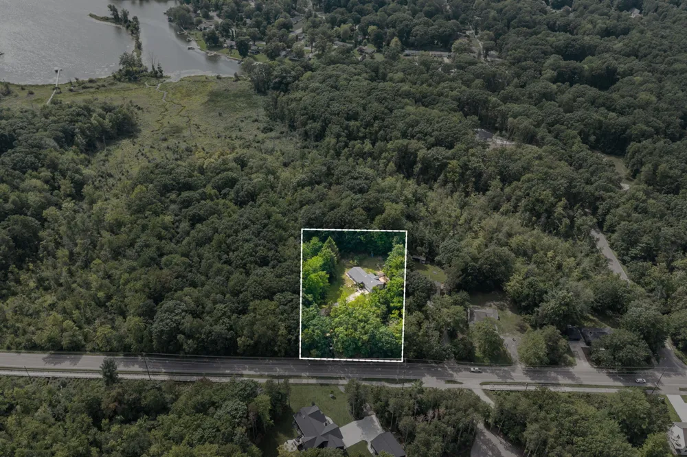 18145 148th Avenue Spring Lake, MI 49456