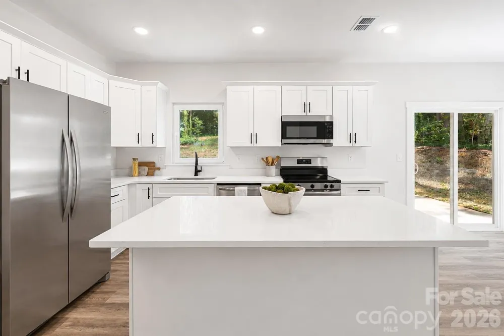 4147 2nd Street NE Hickory, NC 28601