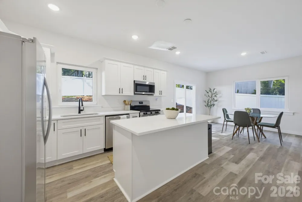 4147 2nd Street NE Hickory, NC 28601