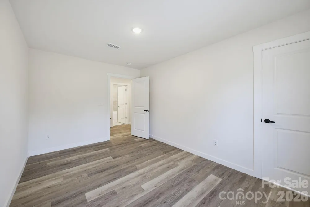 4147 2nd Street NE Hickory, NC 28601