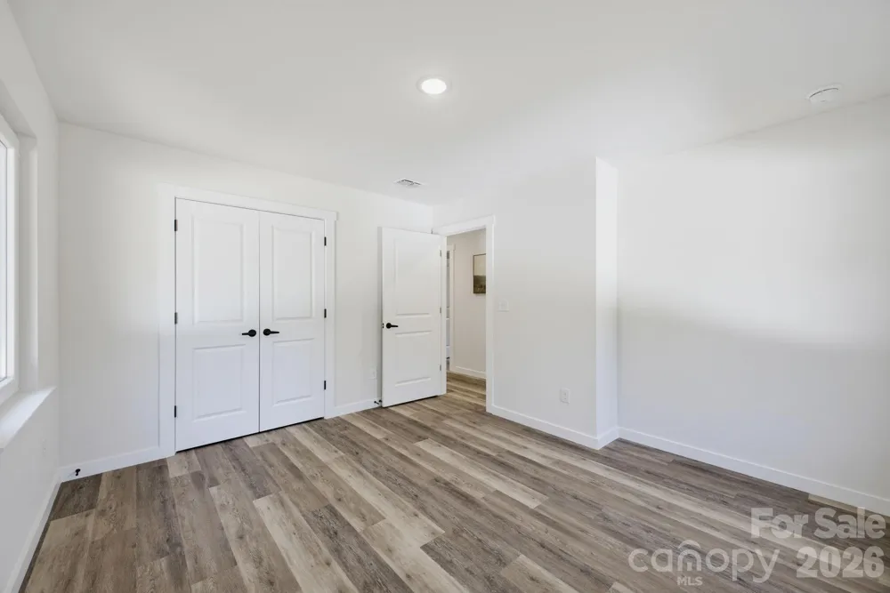 4147 2nd Street NE Hickory, NC 28601