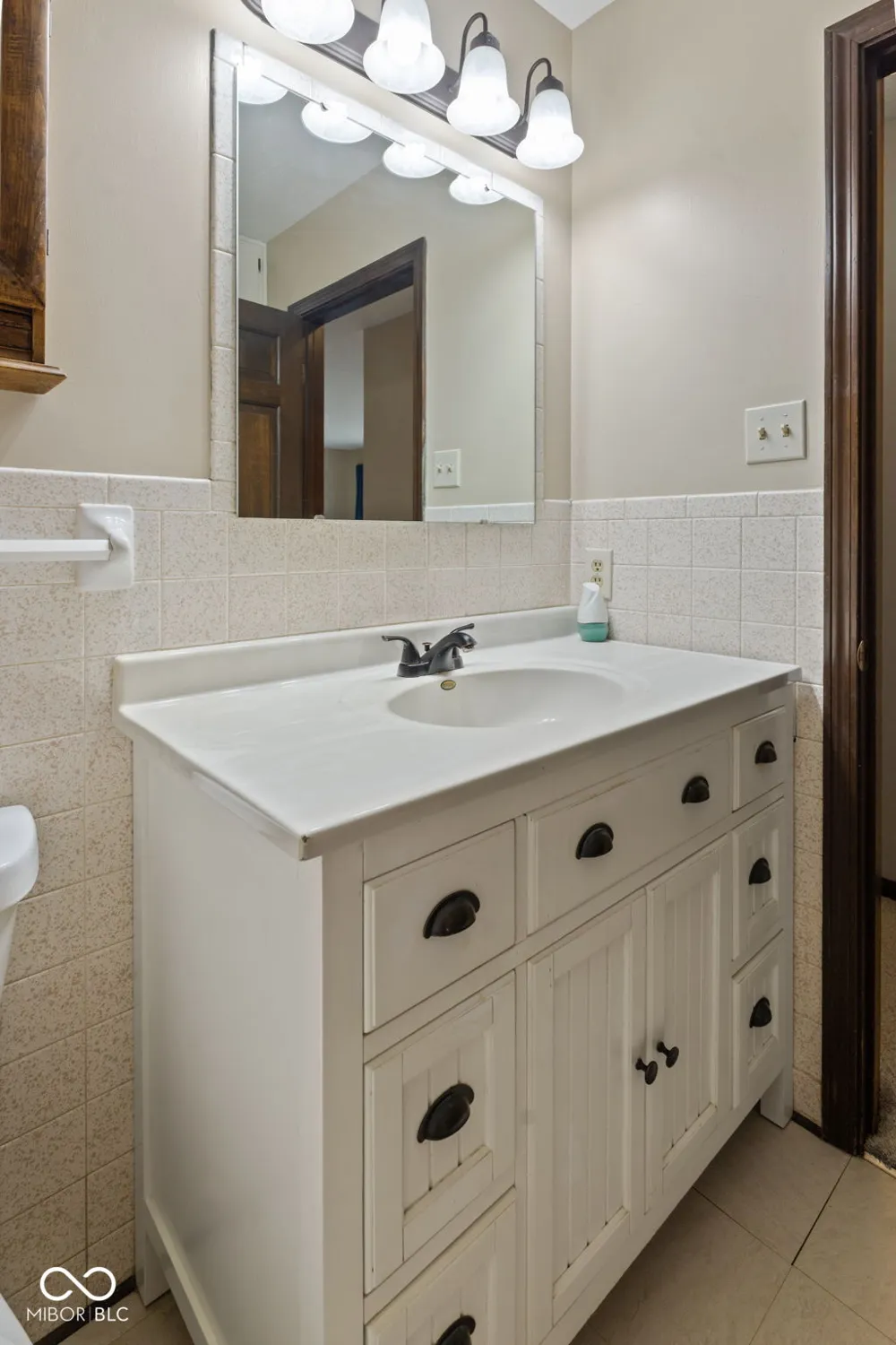 103 Merlin Drive Franklin, IN 46131