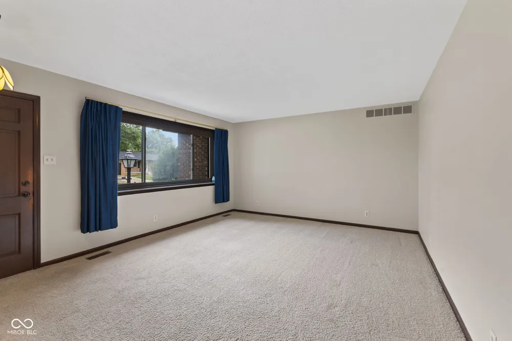 103 Merlin Drive Franklin, IN 46131