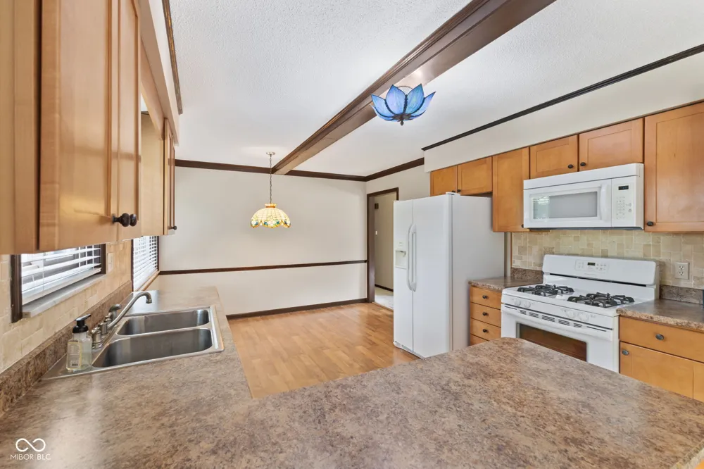 103 Merlin Drive Franklin, IN 46131