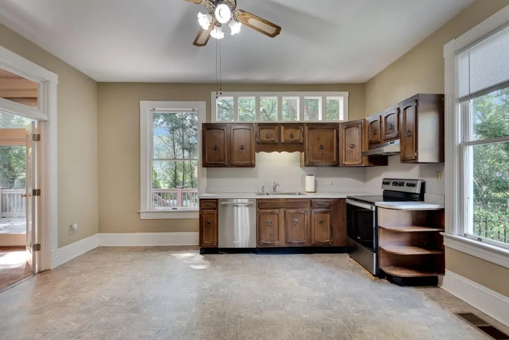 1001 Asbury Street Oxford, GA 30054