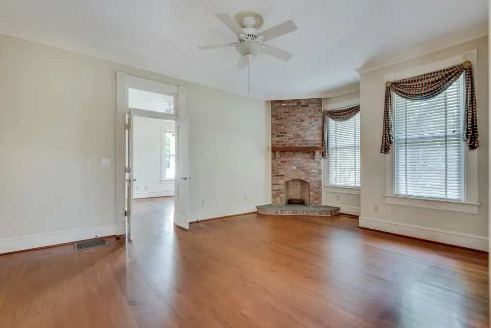 1001 Asbury Street Oxford, GA 30054