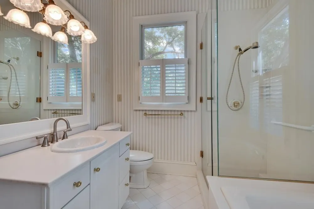 1001 Asbury Street Oxford, GA 30054