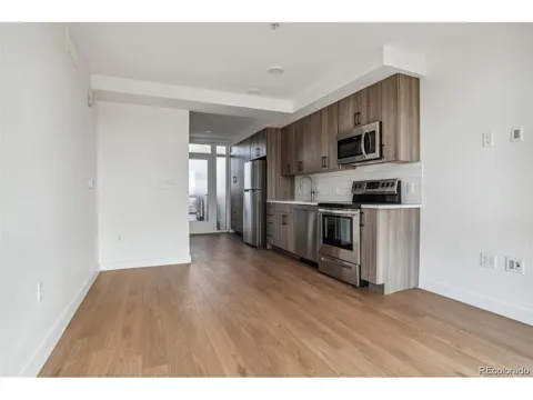 3575 Chestnut Place #206