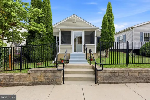218 FAIRFAX BOULEVARD