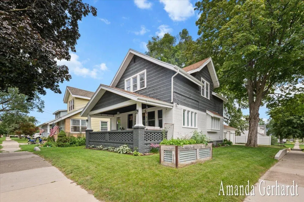 1500 Powers Avenue NW Grand Rapids, MI 49504