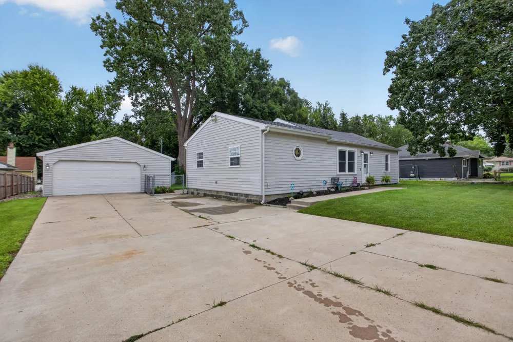 717 23rd Street Jackson, MI 49203