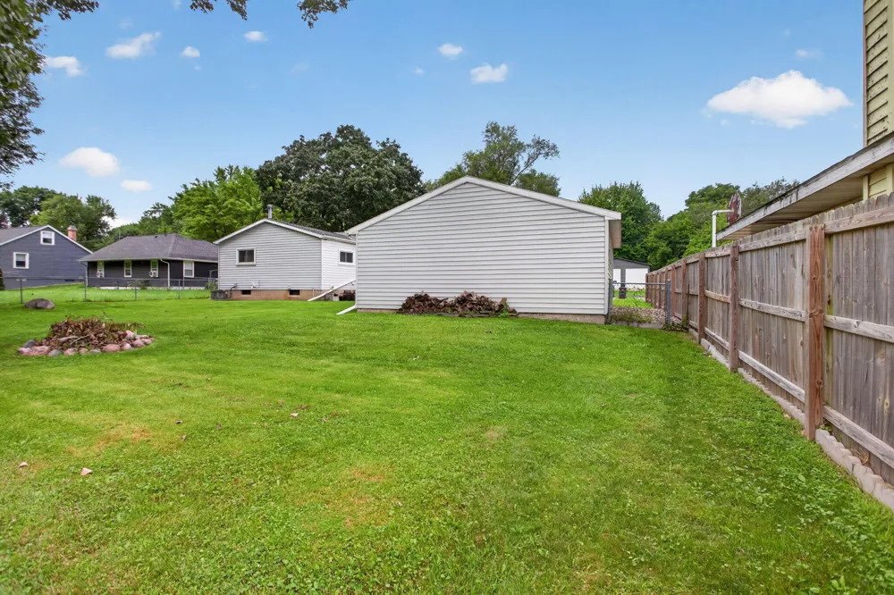 717 23rd Street Jackson, MI 49203