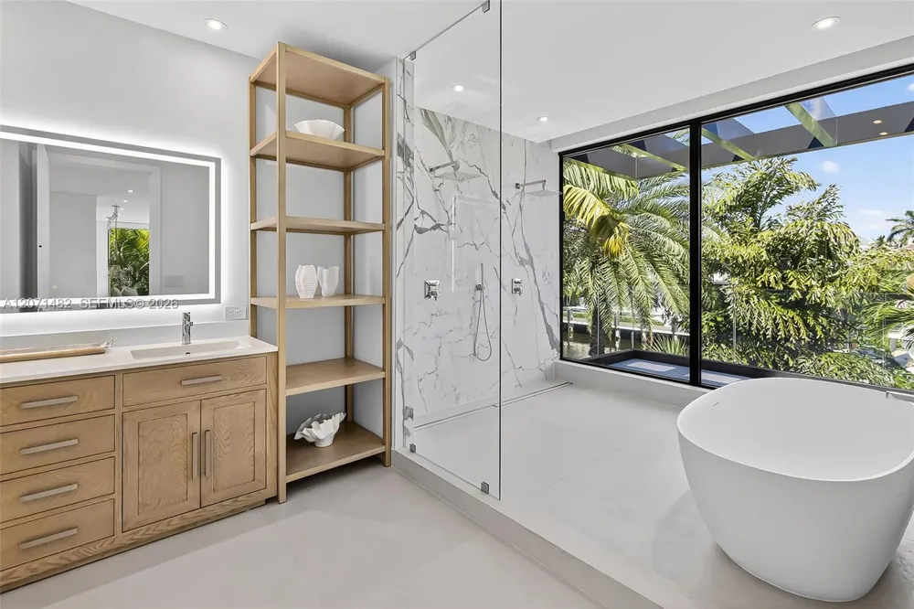 620 Solar Isle Dr Fort Lauderdale, FL 33301