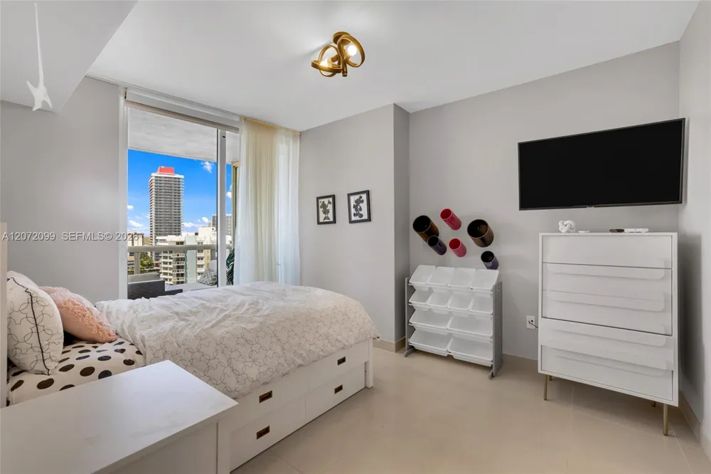 1800 S Ocean Dr #1108 Hallandale Beach, FL 33009