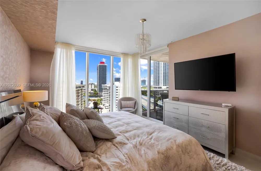 1800 S Ocean Dr #1108 Hallandale Beach, FL 33009