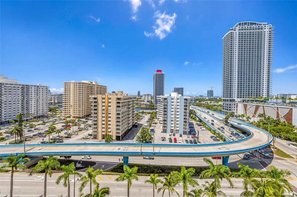 1800 S Ocean Dr #1108 Hallandale Beach, FL 33009