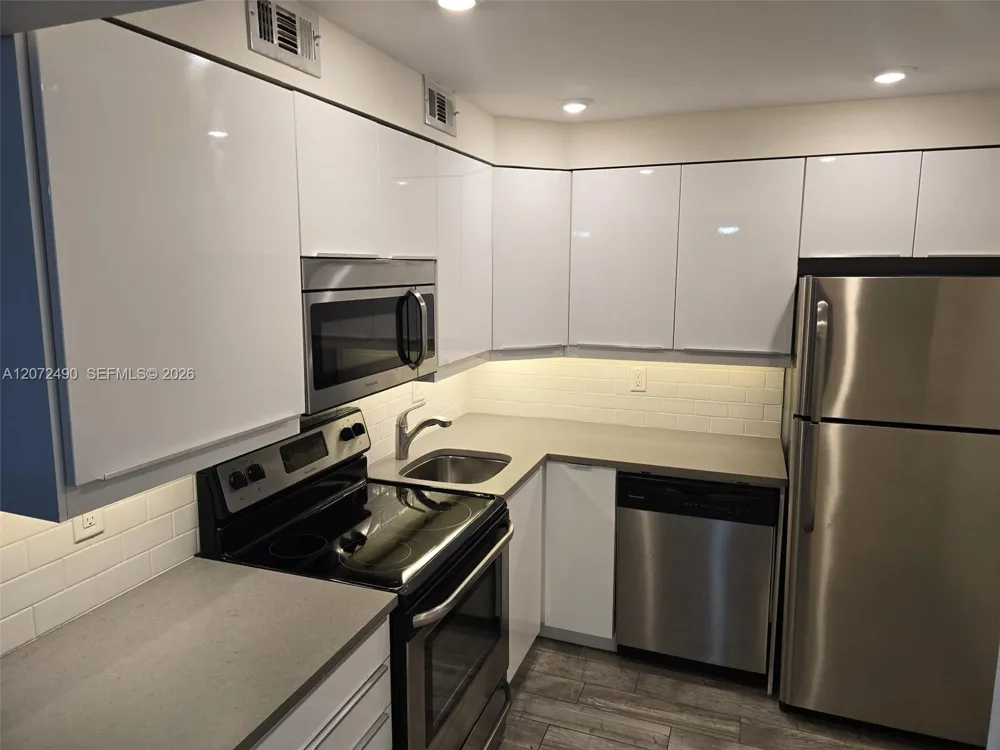 470 NW 20th St #201 Boca Raton, FL 33431
