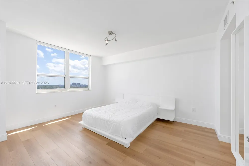 3232 Coral Way #1507 Miami, FL 33145