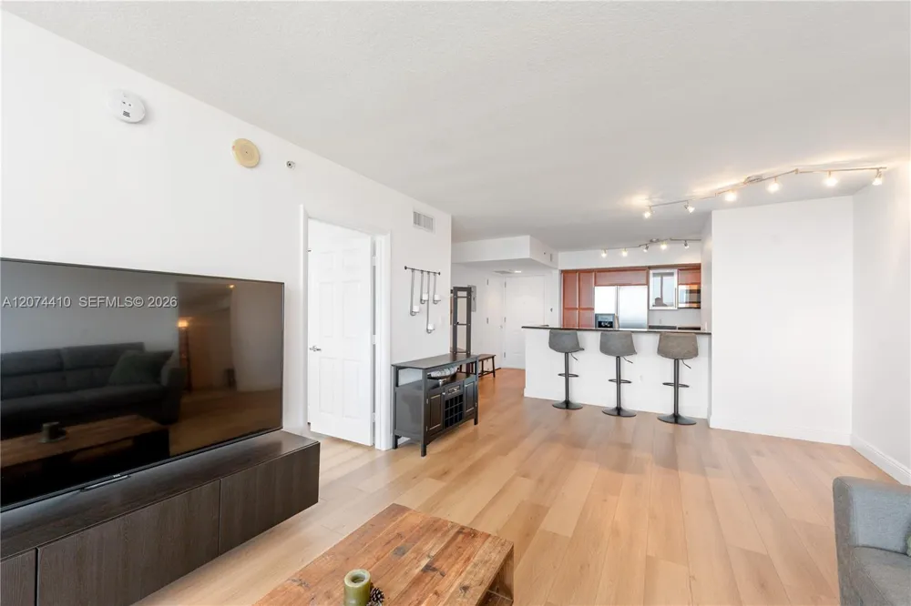 3232 Coral Way #1507 Miami, FL 33145