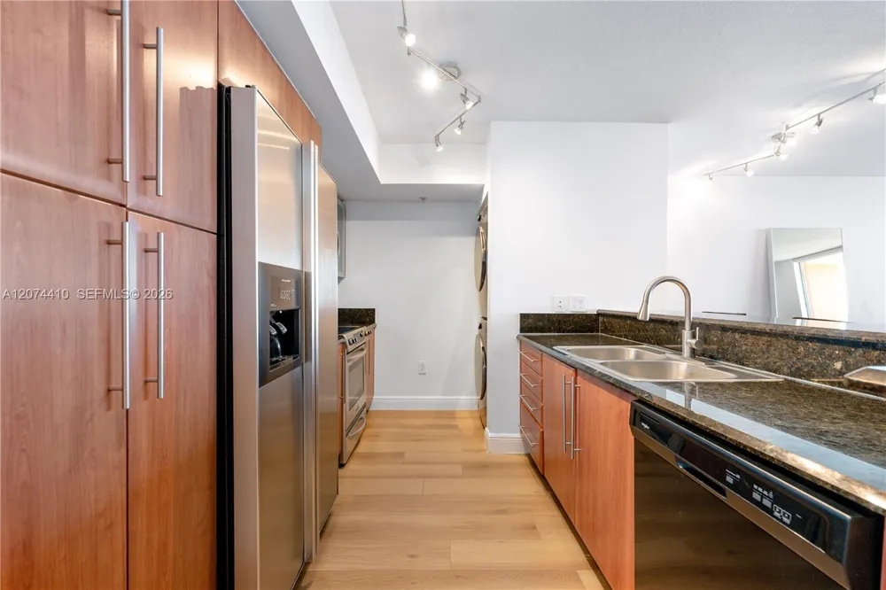 3232 Coral Way #1507 Miami, FL 33145