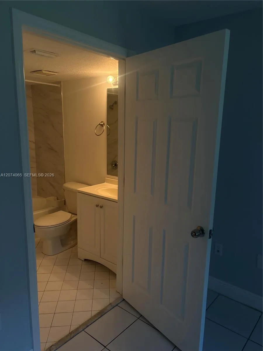 2910 SE 13th Rd #105-44 Homestead, FL 33035