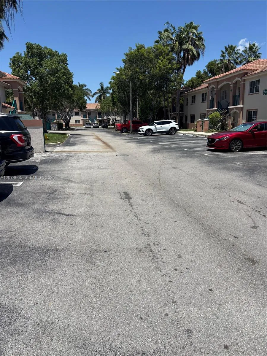 2910 SE 13th Rd #105-44 Homestead, FL 33035