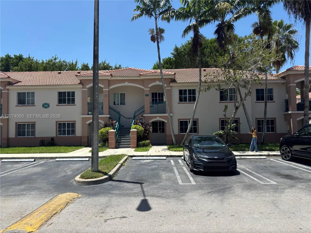 2910 SE 13th Rd #105-44 Homestead, FL 33035