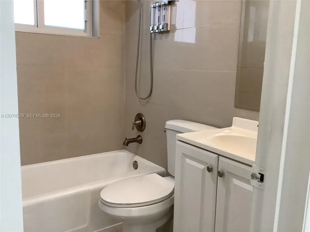11019 SW 5th St #11019 Sweetwater, FL 33174