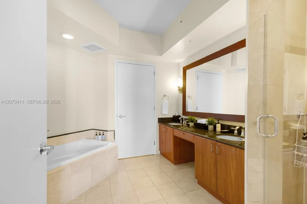 18001 Collins Ave #1514 Sunny Isles Beach, FL 33160