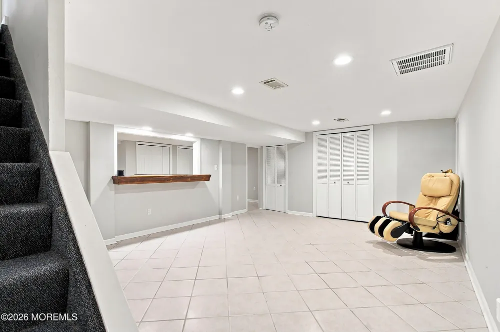 116 Seaspray Road Manahawkin, NJ 08050