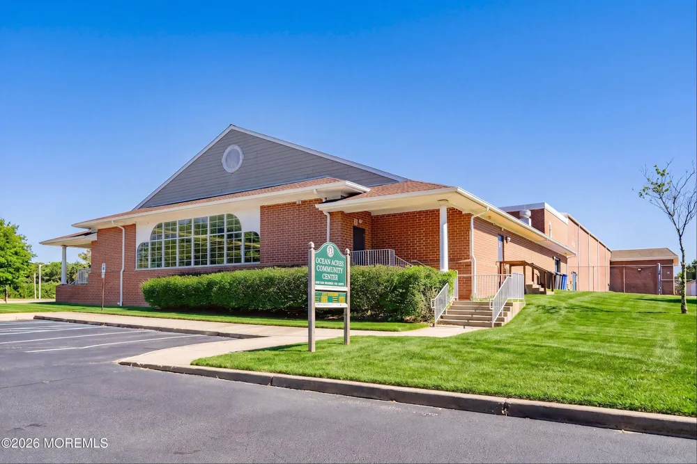 116 Seaspray Road Manahawkin, NJ 08050