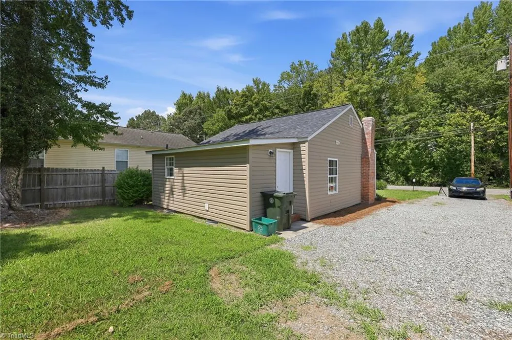 6012 Ball Park Road Thomasville, NC 27360