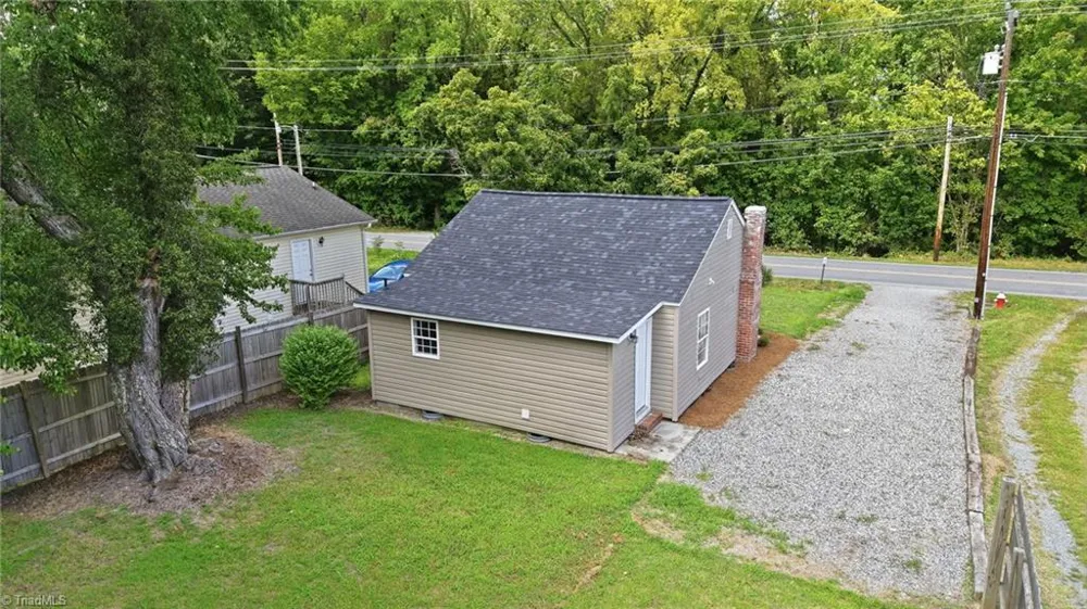 6012 Ball Park Road Thomasville, NC 27360