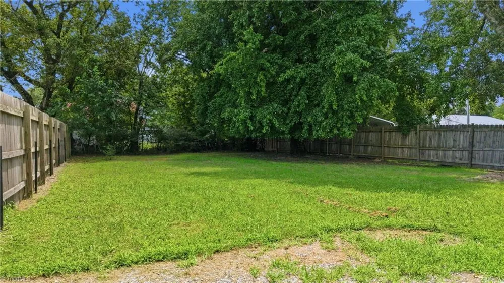 6012 Ball Park Road Thomasville, NC 27360
