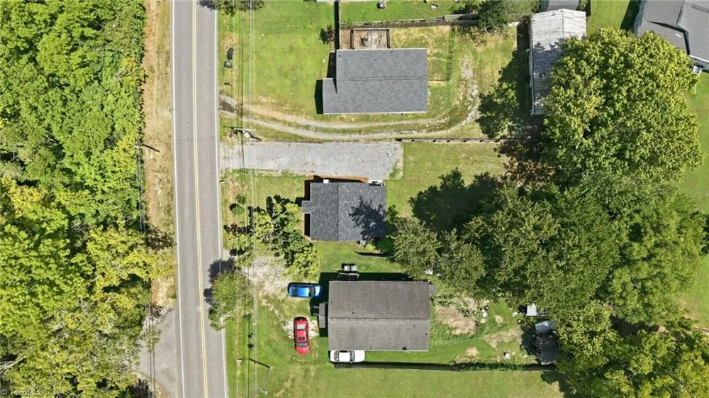 6012 Ball Park Road Thomasville, NC 27360