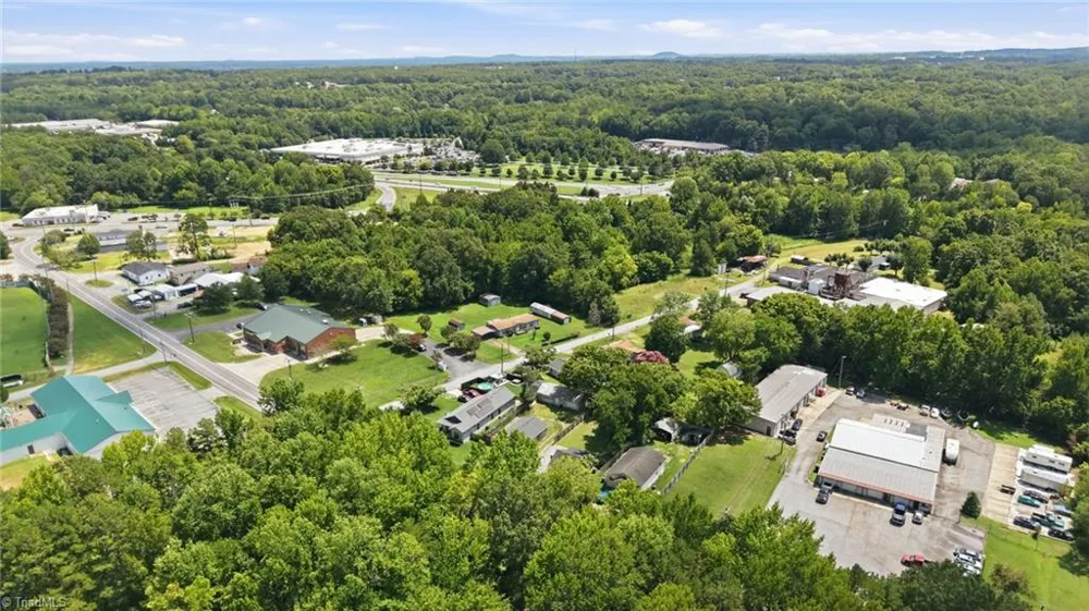 6012 Ball Park Road Thomasville, NC 27360