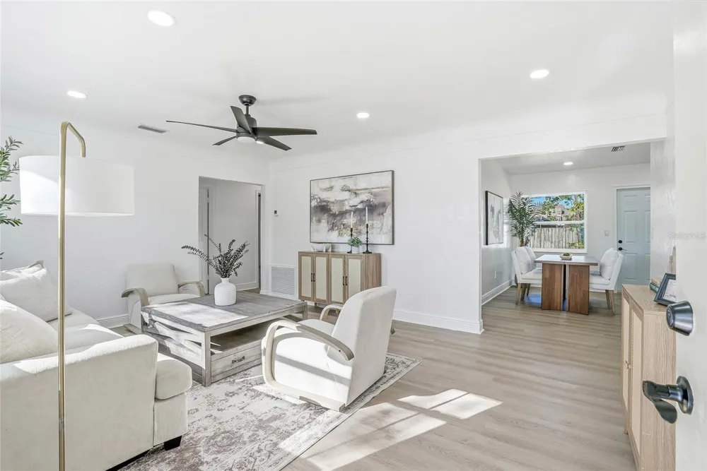 4720 MOHEGAN ROAD St Petersburg, FL 33708