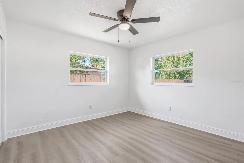 4720 MOHEGAN ROAD St Petersburg, FL 33708