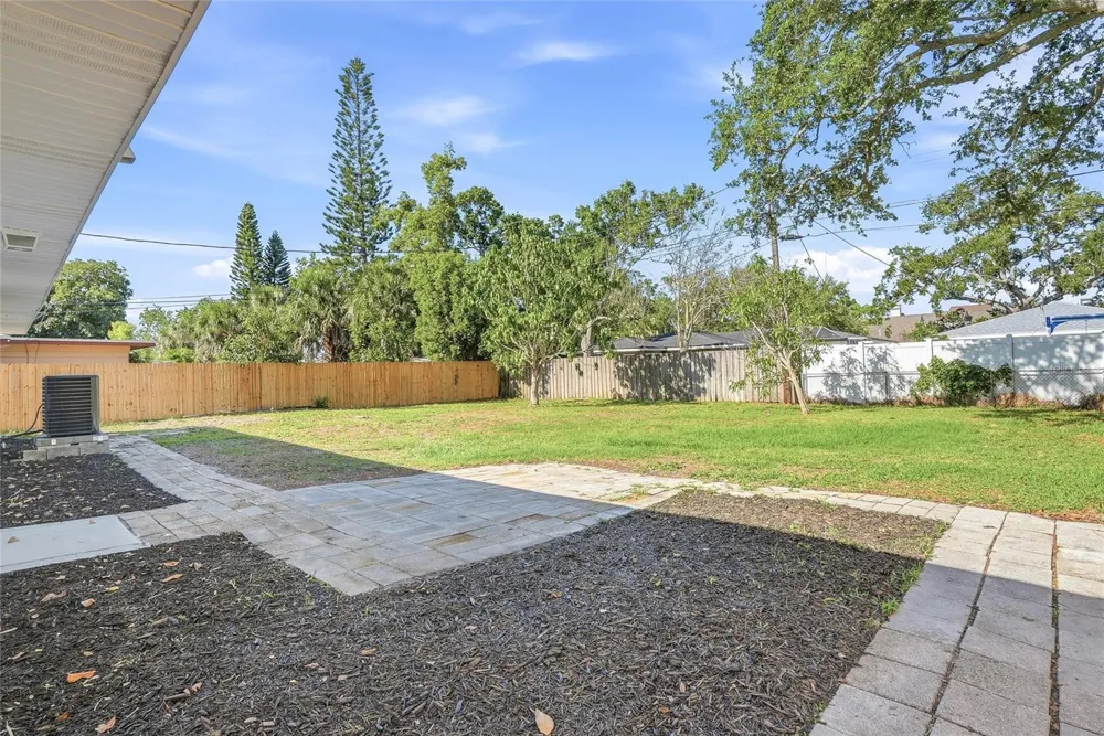 4720 MOHEGAN ROAD St Petersburg, FL 33708