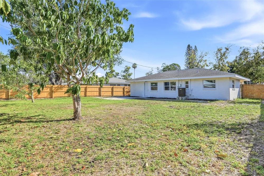 4720 MOHEGAN ROAD St Petersburg, FL 33708