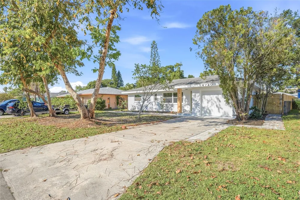 4720 MOHEGAN ROAD St Petersburg, FL 33708