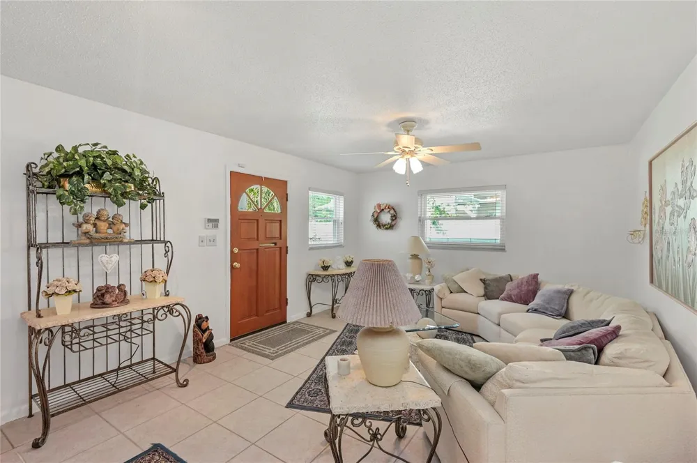 1621 CHESTNUT AVENUE Winter Park, FL 32789