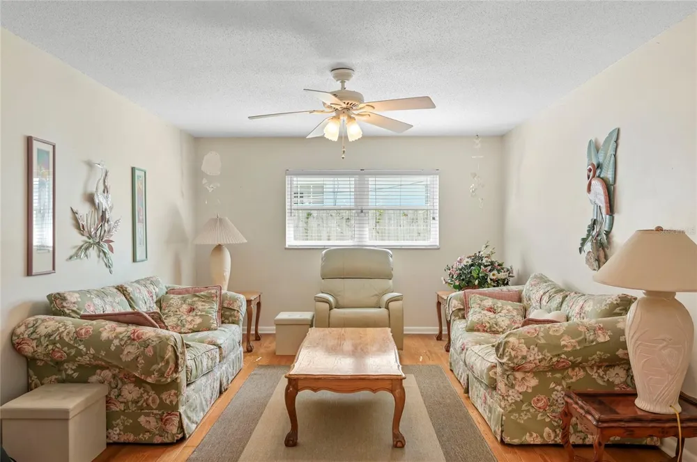 1621 CHESTNUT AVENUE Winter Park, FL 32789