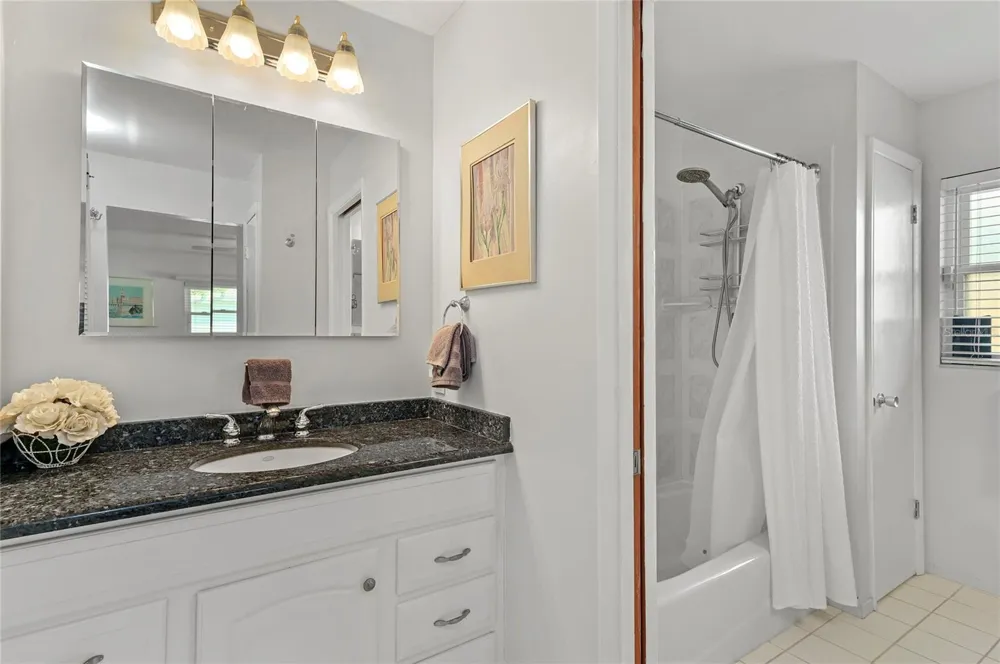 1621 CHESTNUT AVENUE Winter Park, FL 32789